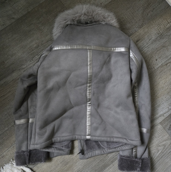 White House Black Market Grey Fur Coat - Picture 5 of 5